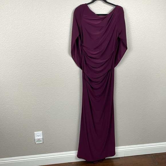 NWT Betsy & Adam Cape Long Sleeve Trumpet Gown Wine Cabernet Purple Sz 10 - Picture 3 of 13